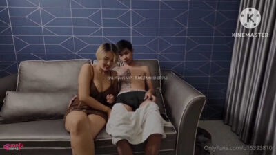 คลิปหลุดโอลี่แฟน tickswg เจ๊ติ๊กนัดหนุ่มสักลายผอมบางควย 56 จับเล้าโลมแบบเสียวๆก่อนเอาควยกระแทกหีเย็ดแบบไม่ยั้งจนน้ำแตก
